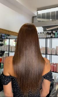 Extensions de cheveux 100% naturel à Le cannet , expert en extensions adhésive 