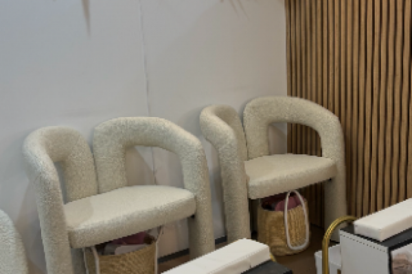 Salon de beauté spécialisé en soin du regard et soin du visage 