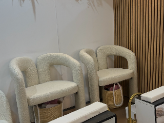 Salon de beauté spécialisé en soin du regard et soin du visage 